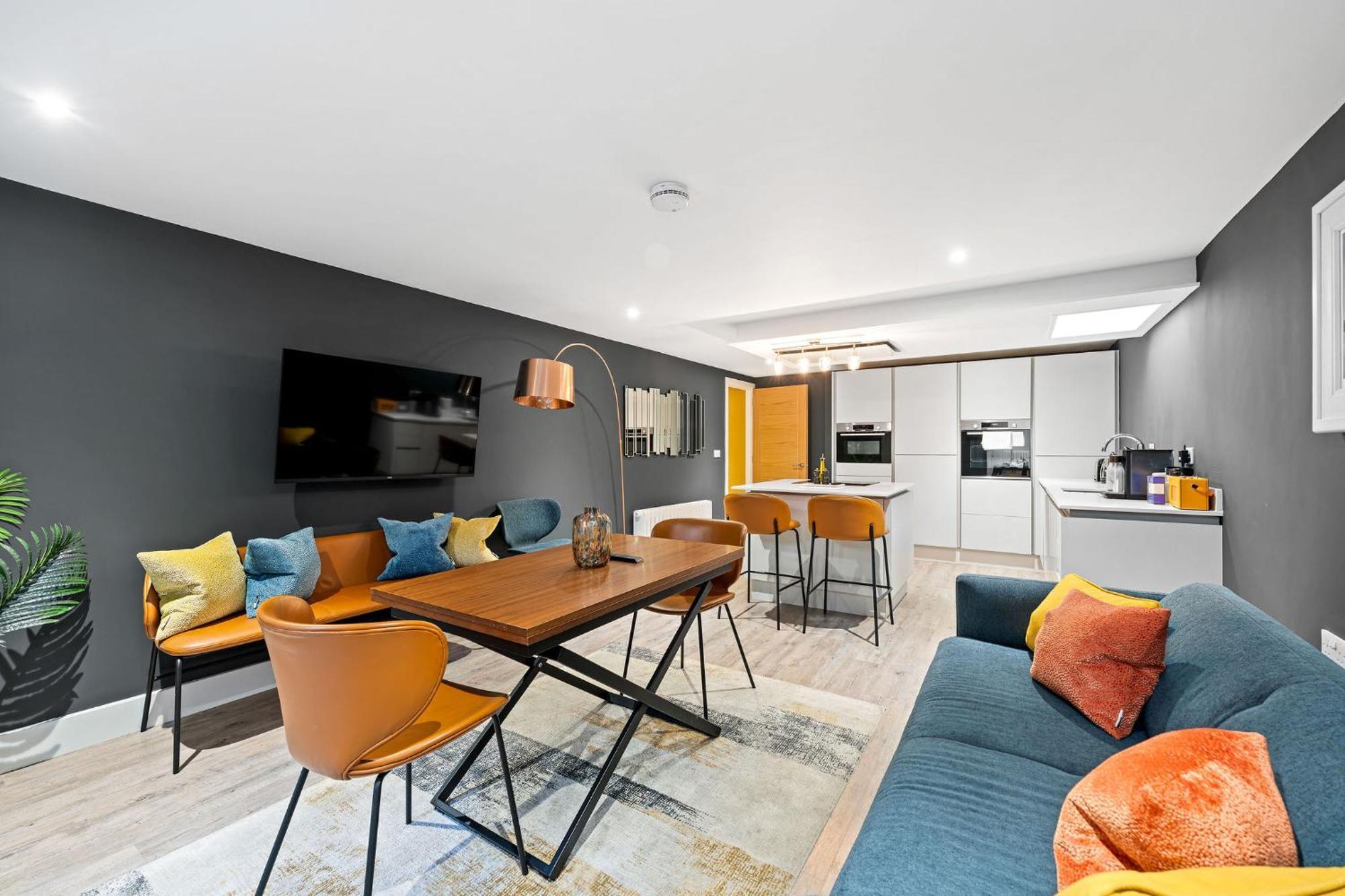 Righ Properties - Luxury West End Artisan Apartment เอดินบะระ ภายนอก รูปภาพ