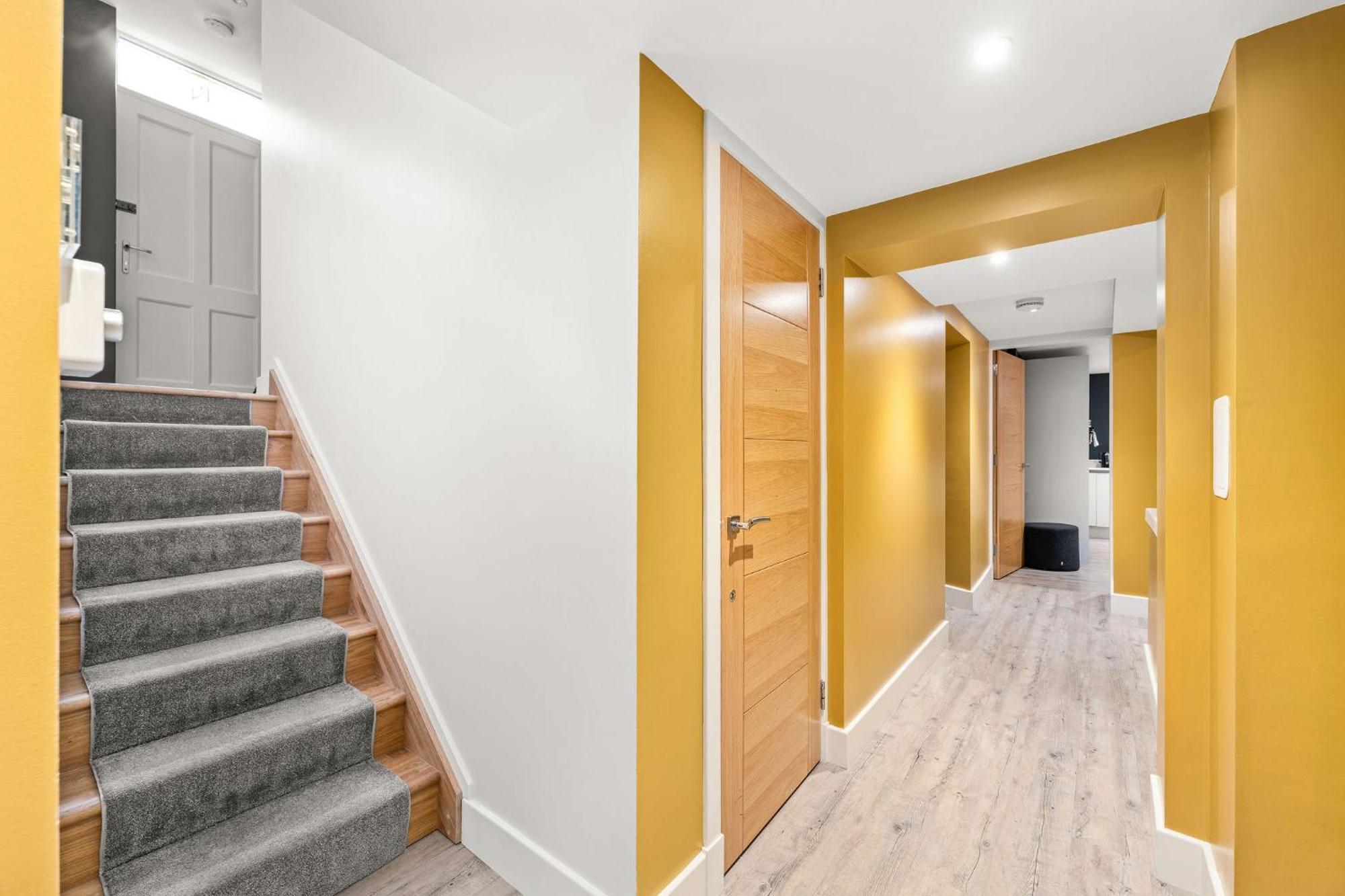 Righ Properties - Luxury West End Artisan Apartment เอดินบะระ ภายนอก รูปภาพ