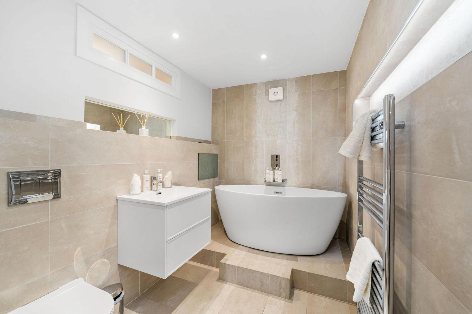 Righ Properties - Luxury West End Artisan Apartment เอดินบะระ ภายนอก รูปภาพ